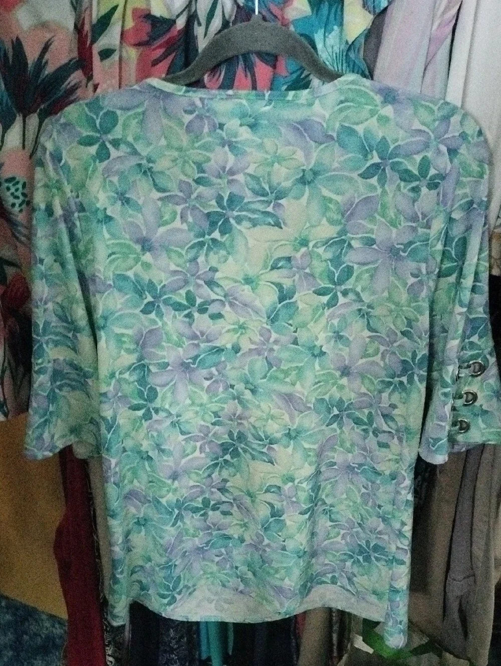 Floral V-Neck Short Sleeve Top in Aqua and Lavender